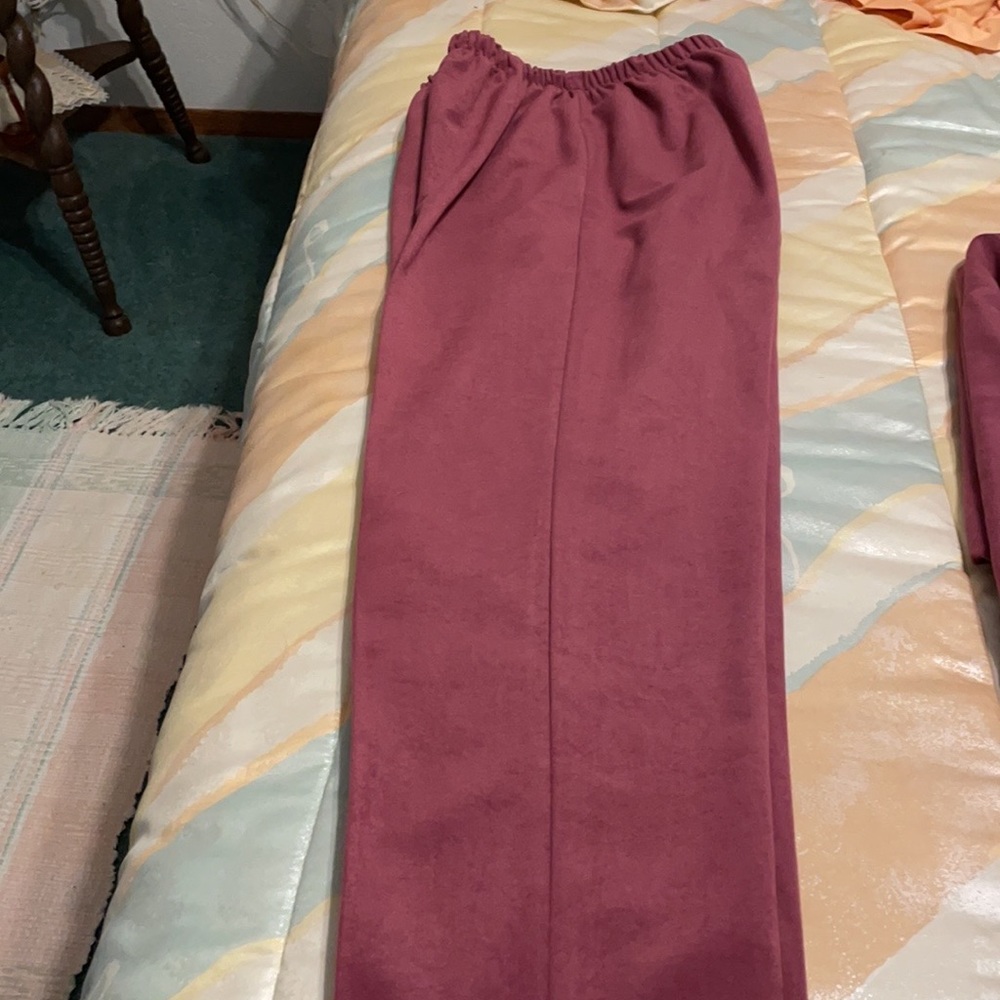 Perfect condition only wore 2 times perfect for work or any occasion